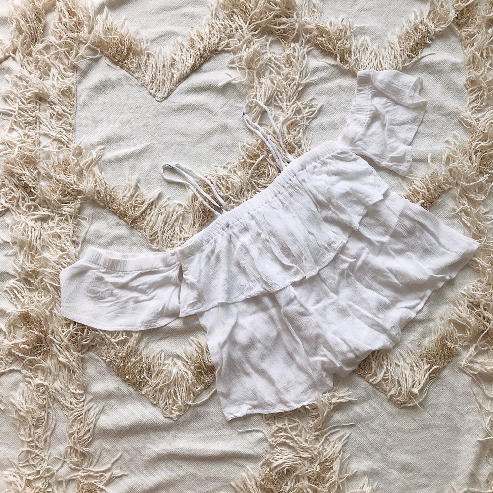 HOLLISTER Off-shoulder Ruffle Top 💕💕 - Picture 2 of 3